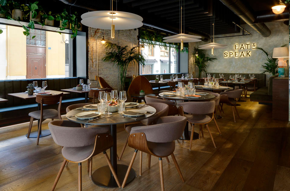 Vibia - Stories - Eat & Speak - Flamingo