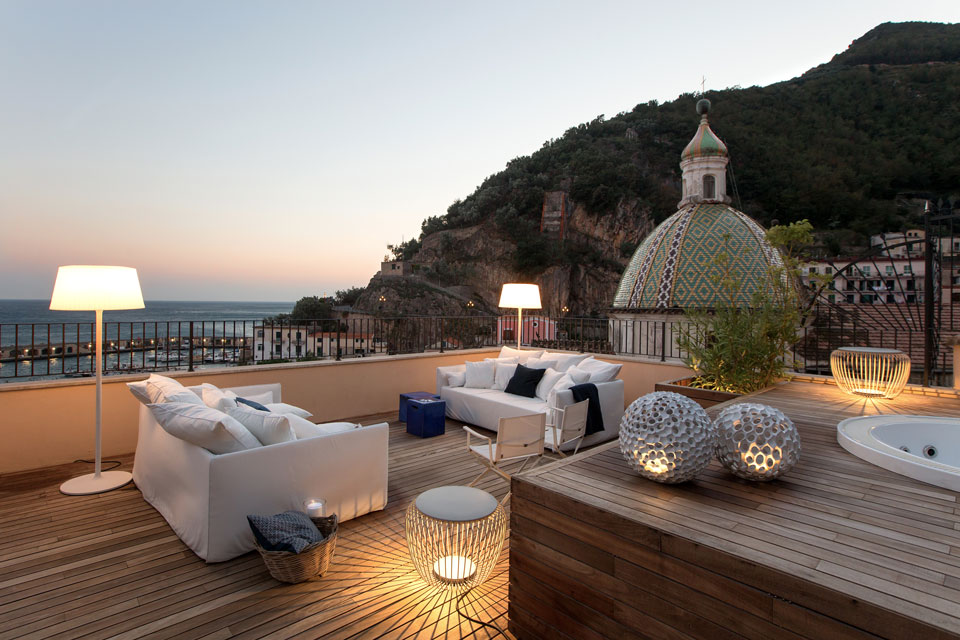 Vibia - Stories - Alfresco In Amalfi - Plis - Meridiano