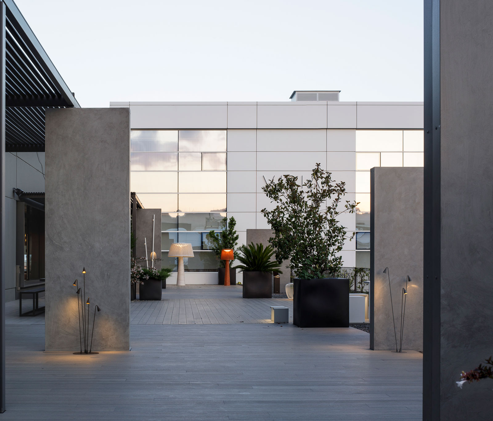 Vibia The Edit - Vibia Headquarters’ Terraces: Display of Outdoor Lighting Collections - Brisa Wind