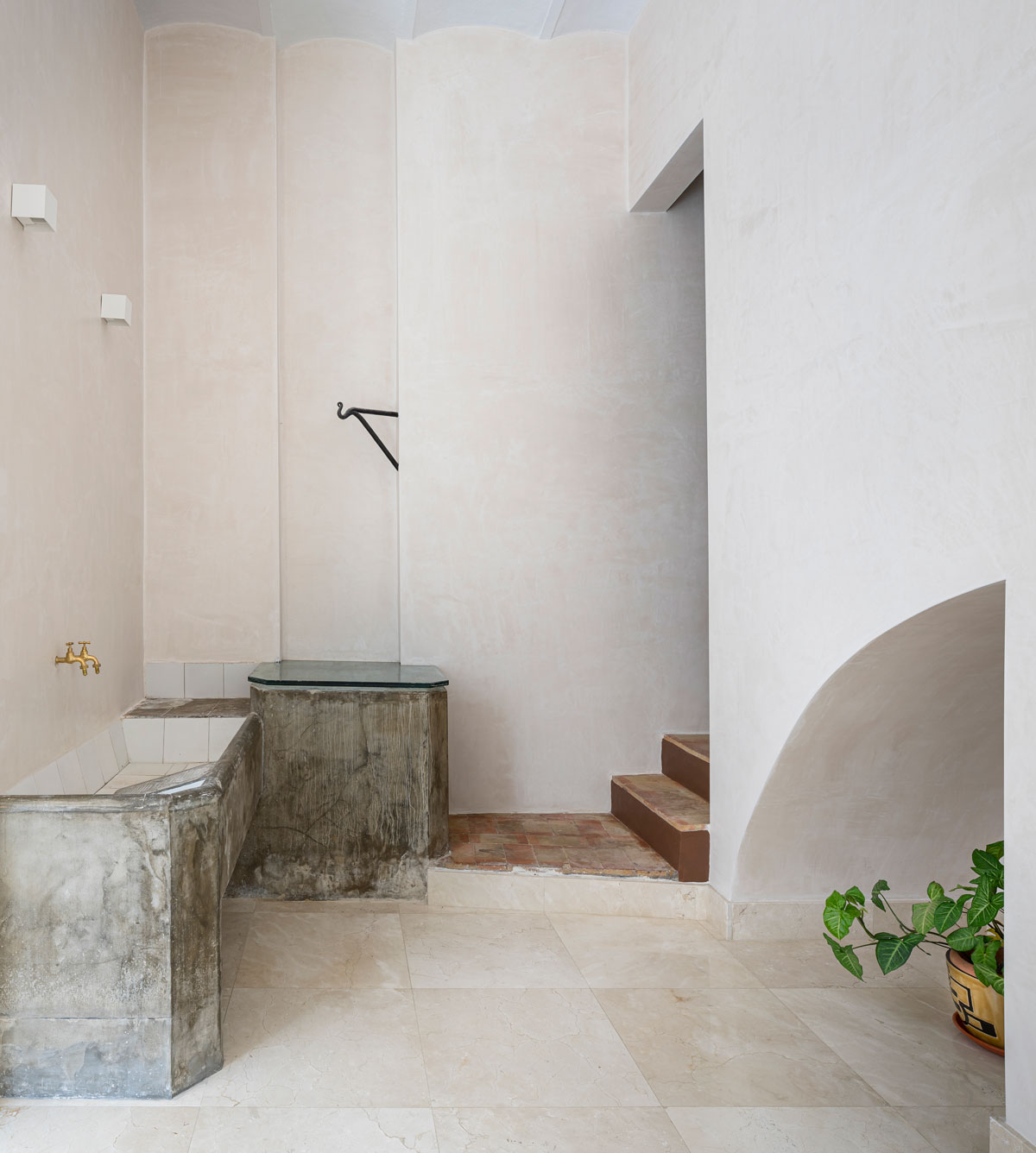 Vibia The Edit - Architects Select Wireflow for a Historic Andalusian Home