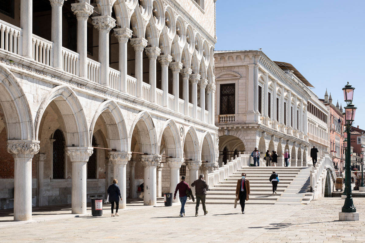 Vibia The Edit - Sticks at the Venice Biennial