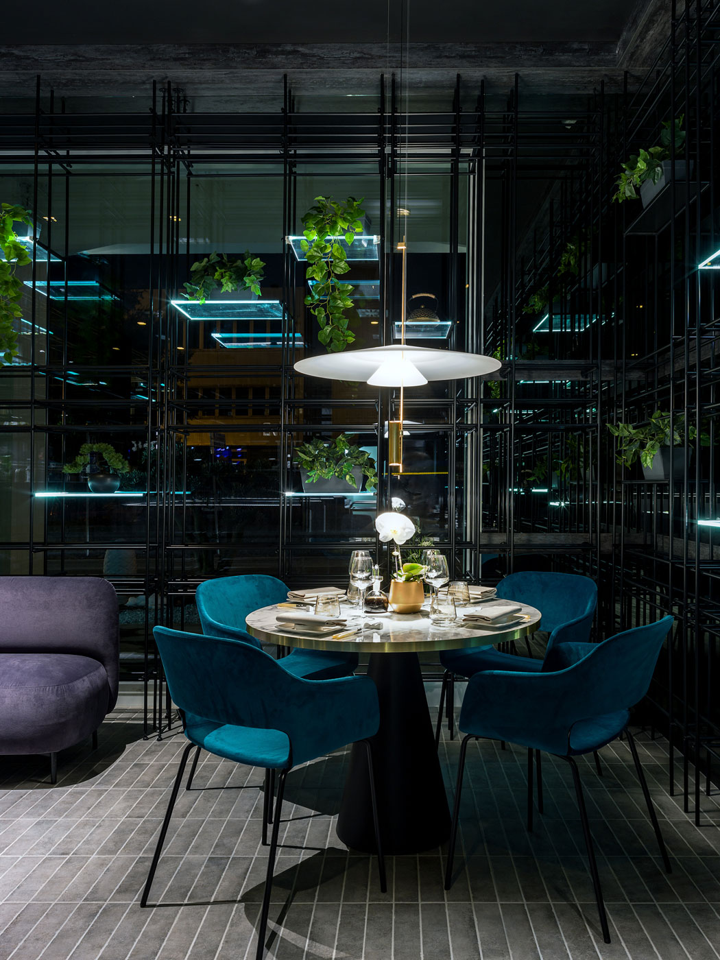 Vibia The Edit - Brightening Restaurants Flamingo