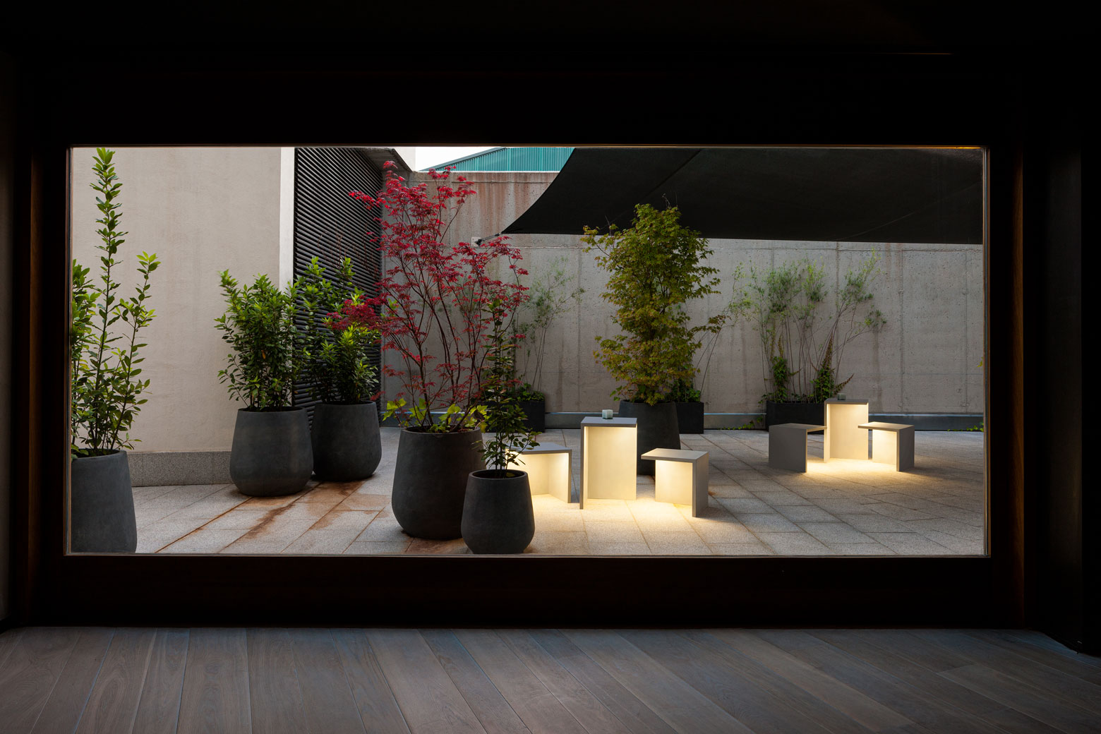 Vibia The Edit - Create an Outdoor Oasis - Empty